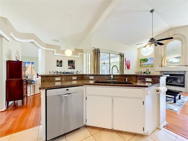 2924 PENRIDGE DRIVE, Palm Harbor, FL 34684