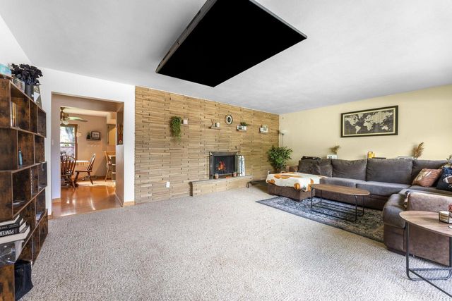 5220 46th AVENUE, Kenosha, WI 53144