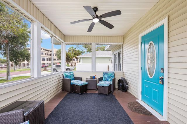 605 3RD AVENUE SW, Largo, FL 33770