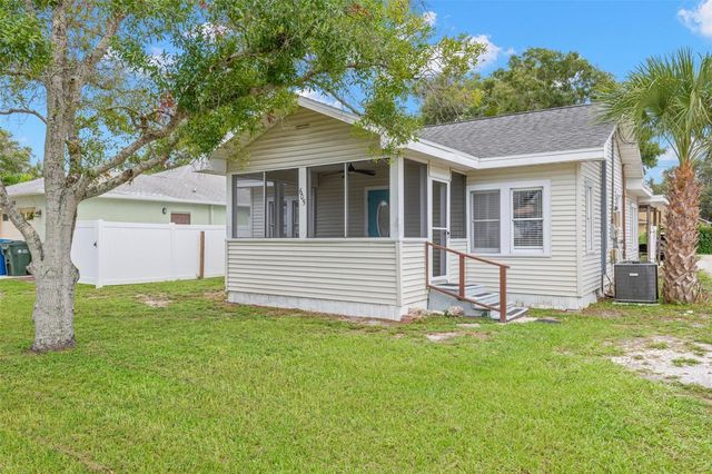 605 3RD AVENUE SW, Largo, FL 33770