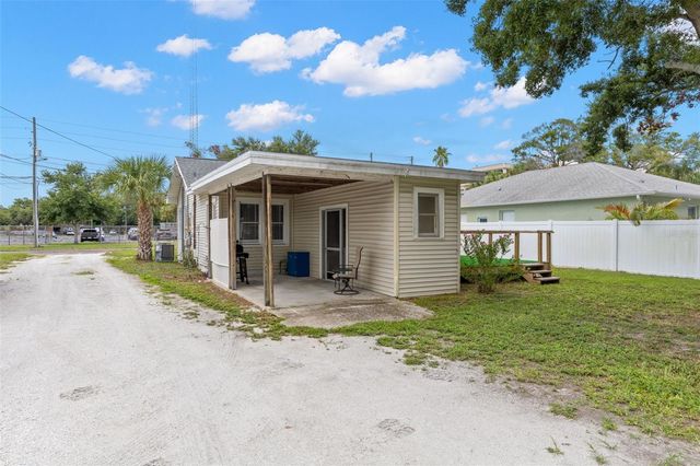 605 3RD AVENUE SW, Largo, FL 33770