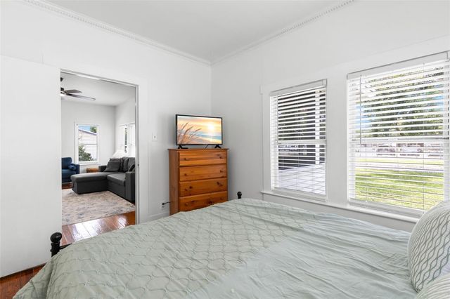 605 3RD AVENUE SW, Largo, FL 33770