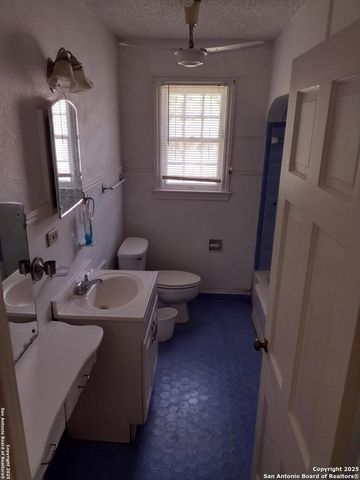 415 NORTH, San Antonio, TX 78201