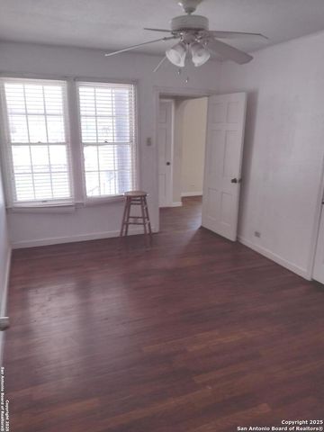 415 NORTH, San Antonio, TX 78201