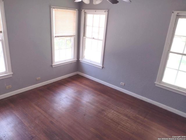 415 NORTH, San Antonio, TX 78201