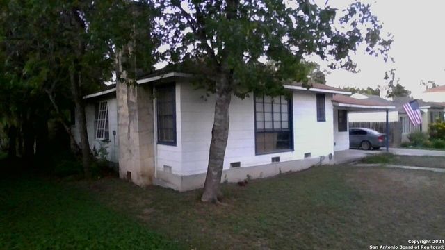 415 NORTH, San Antonio, TX 78201