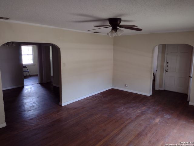 415 NORTH, San Antonio, TX 78201