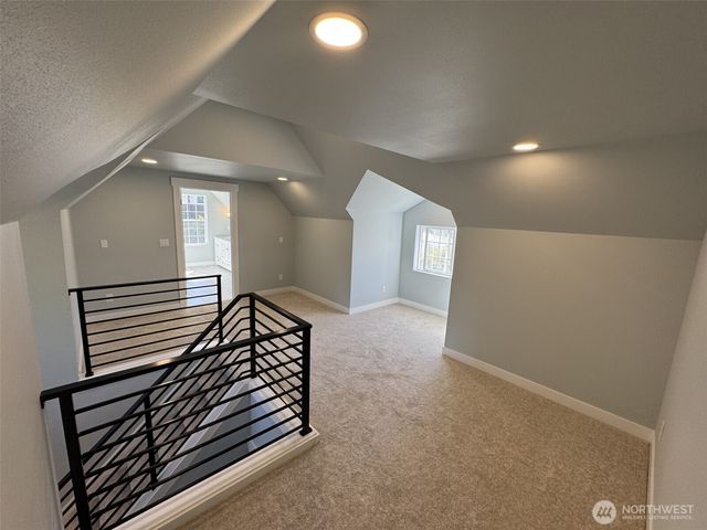 726 Reiten Road, Kent, WA 98030