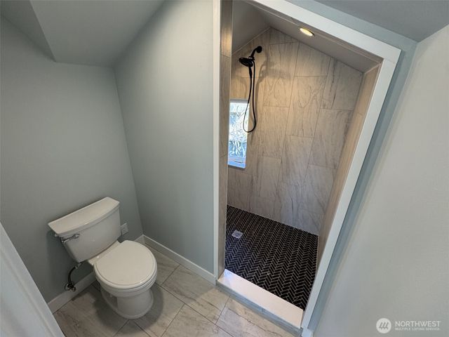 726 Reiten Road, Kent, WA 98030