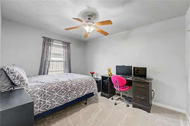 940 Silverthorn Drive, Centerton, AR 72719