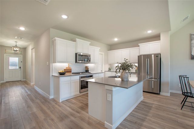 367 Oak Creek Drive, Lavon, TX 75166