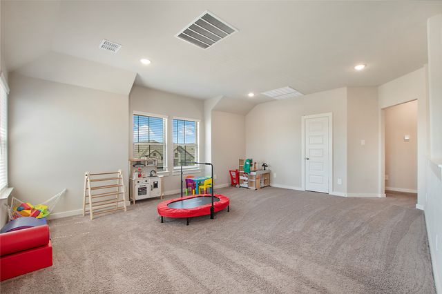 367 Oak Creek Drive, Lavon, TX 75166