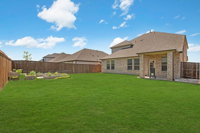 367 Oak Creek Drive, Lavon, TX 75166