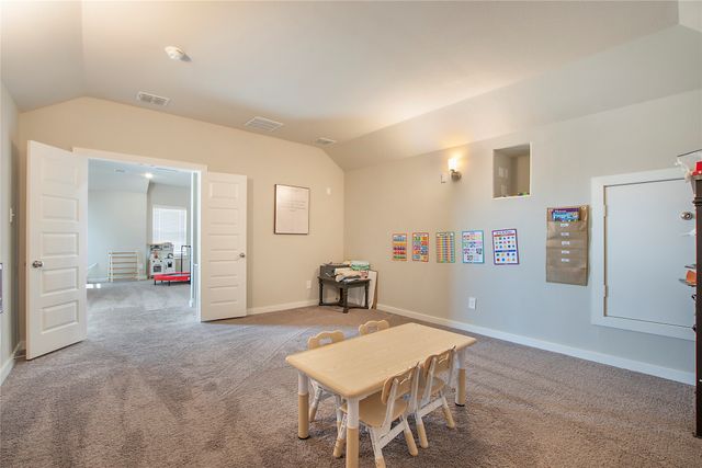 367 Oak Creek Drive, Lavon, TX 75166