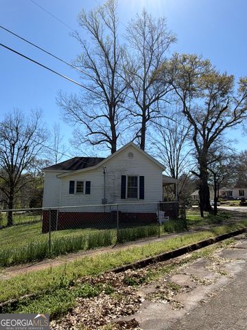 11 North Street, Manchester, GA 31816