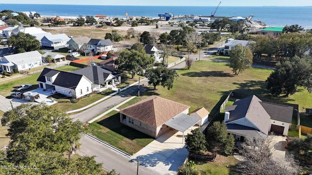 400 S Burke Avenue, Long Beach, MS 39560