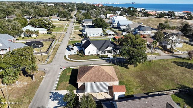 400 S Burke Avenue, Long Beach, MS 39560