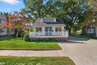 711 Smith Street, Algonac, MI 48001