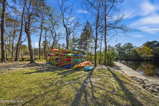 789 Breezewood Drive SE, Bolivia, NC 28422