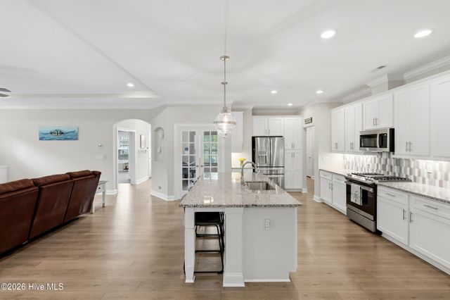 789 Breezewood Drive SE, Bolivia, NC 28422
