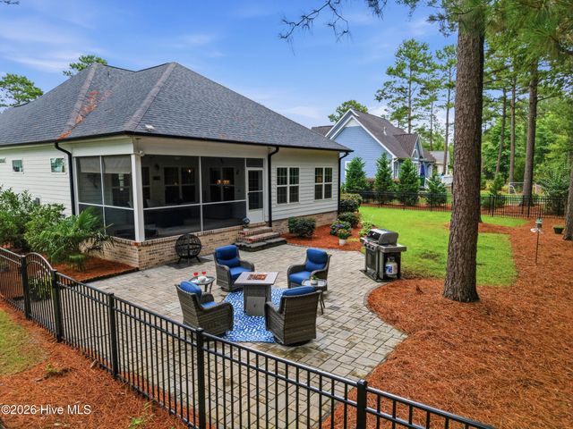 789 Breezewood Drive SE, Bolivia, NC 28422