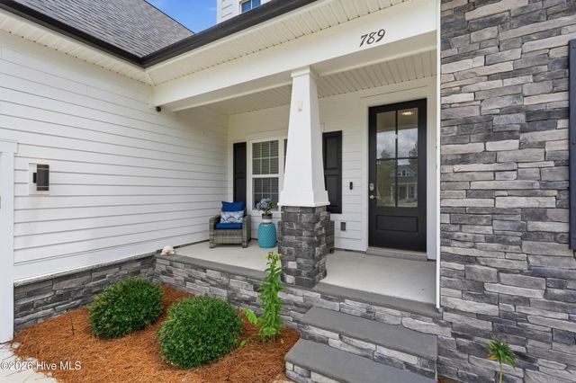 789 Breezewood Drive SE, Bolivia, NC 28422