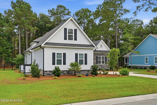 789 Breezewood Drive SE, Bolivia, NC 28422
