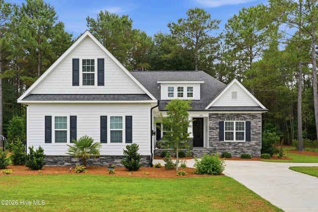 789 Breezewood Drive SE, Bolivia, NC 28422
