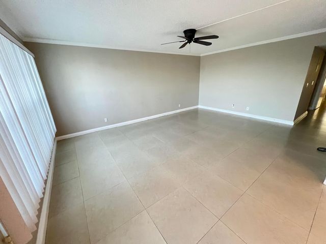 413 Greenbrier A, West Palm Beach, FL 33417
