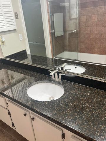 413 Greenbrier A, West Palm Beach, FL 33417