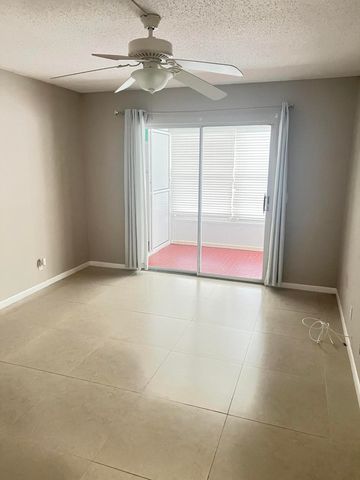 413 Greenbrier A, West Palm Beach, FL 33417