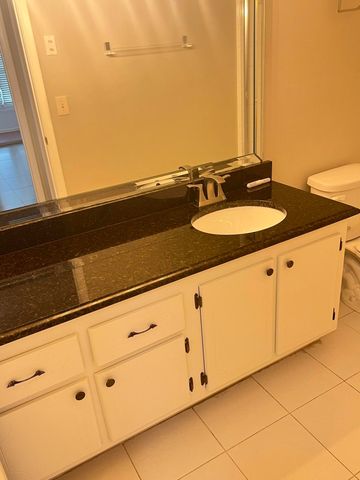 413 Greenbrier A, West Palm Beach, FL 33417