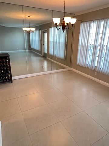 413 Greenbrier A, West Palm Beach, FL 33417