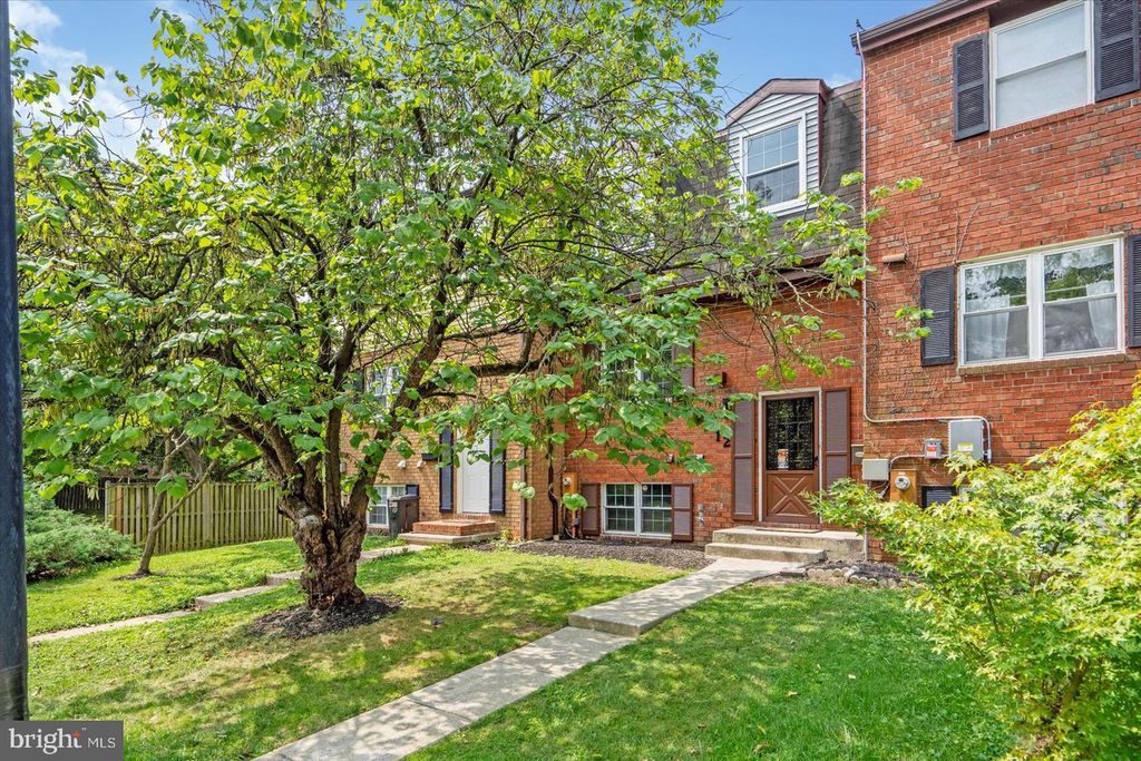 12 ENGLEFIELD SQ, Owings Mills, MD 21117