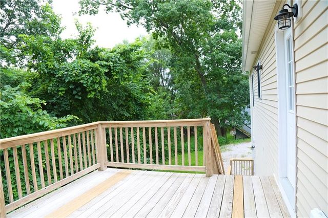 521 Tenth Avenue, Woonsocket, RI 02895