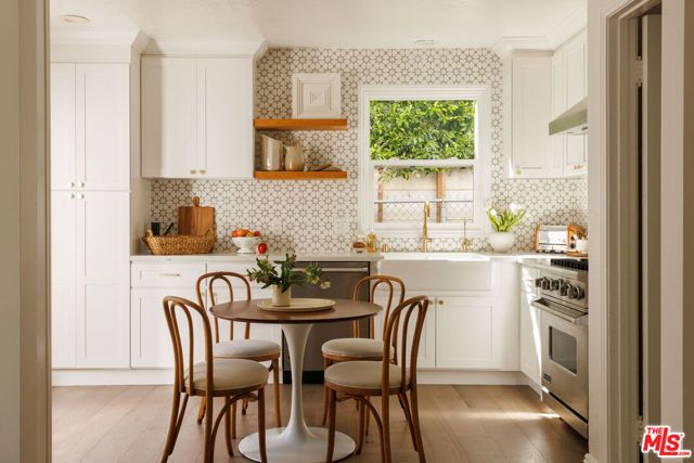 7606 Willoughby Avenue, West Hollywood, CA 90046