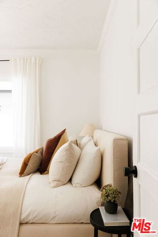 7606 Willoughby Avenue, West Hollywood, CA 90046