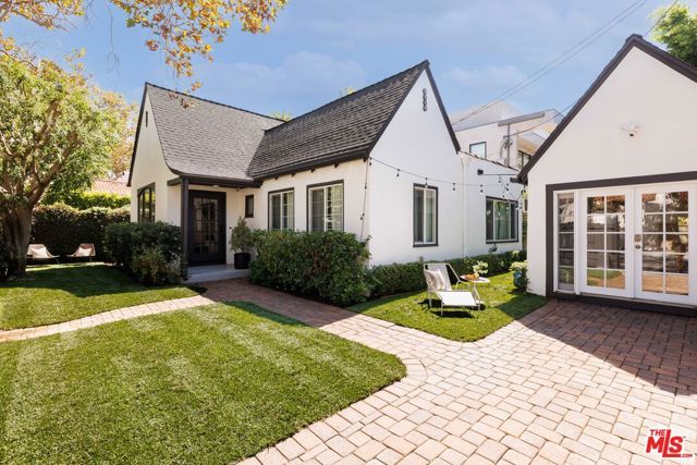 7606 Willoughby Avenue, West Hollywood, CA 90046
