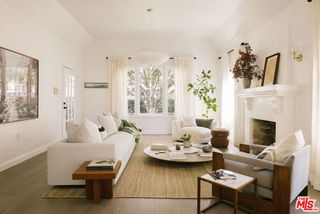 7606 Willoughby Avenue, West Hollywood, CA 90046