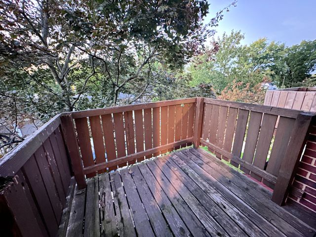 1350 Brook Street J, St. Charles, IL 60174