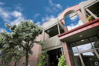 1350 Brook Street J, St. Charles, IL 60174