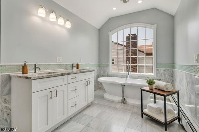 26 Wind Ridge Dr, North Caldwell Boro, NJ 07006