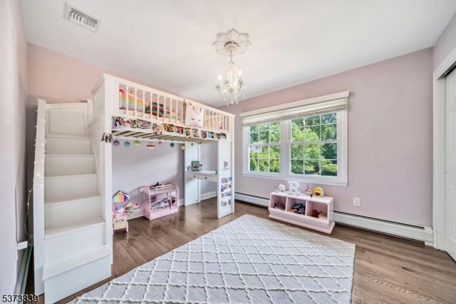 26 Wind Ridge Dr, North Caldwell Boro, NJ 07006
