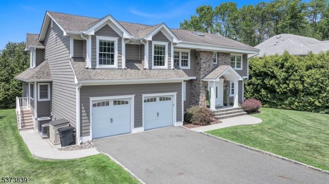 26 Wind Ridge Dr, North Caldwell Boro, NJ 07006