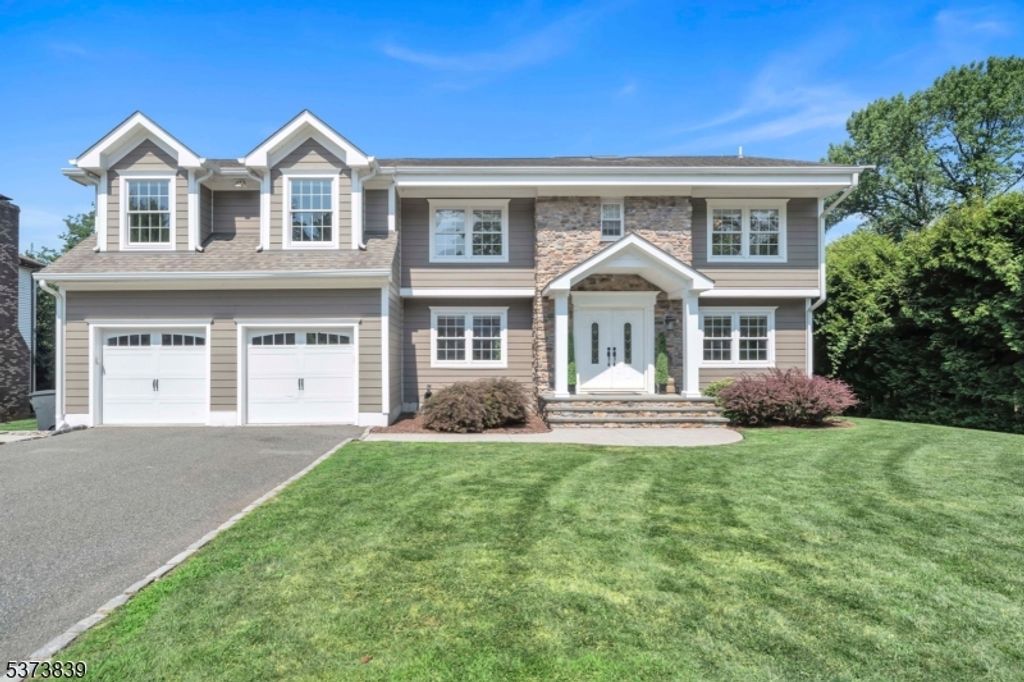 26 Wind Ridge Dr, North Caldwell Boro, NJ 07006