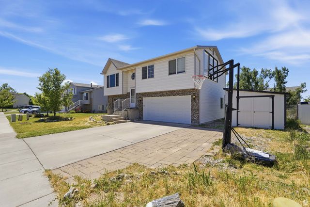 5335 S 4250 W, Roy, UT 84067
