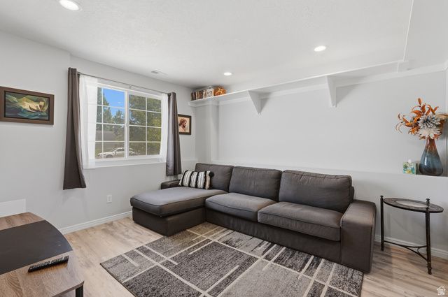 5335 S 4250 W, Roy, UT 84067