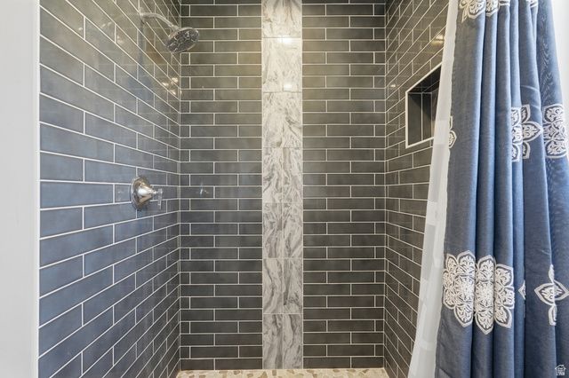 5335 S 4250 W, Roy, UT 84067