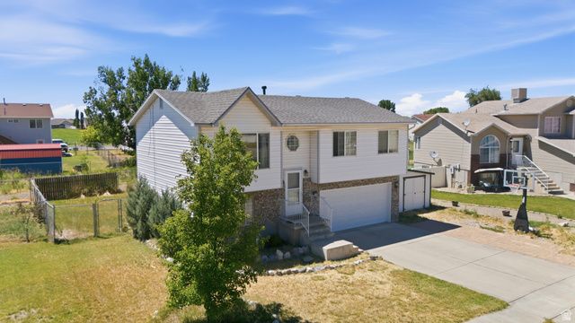 5335 S 4250 W, Roy, UT 84067