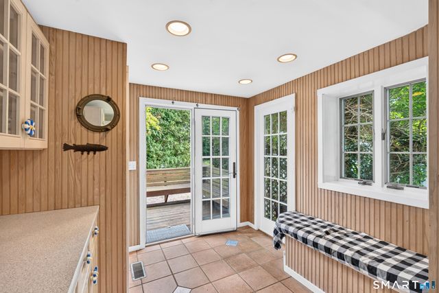 207 Pawson Road, Branford, CT 06405